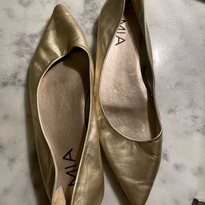 MIA Gold Pointed Flats